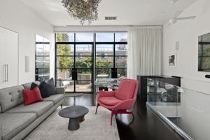 featured image of 317 E 8th St