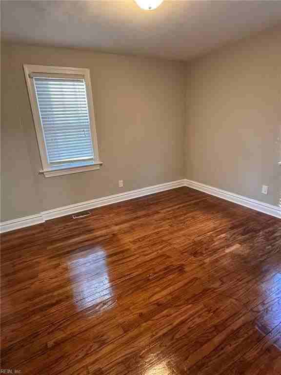 9005 Granby St - Photo 5 of 7