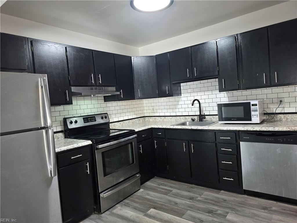 606 Charles Ct - Photo 7 of 23