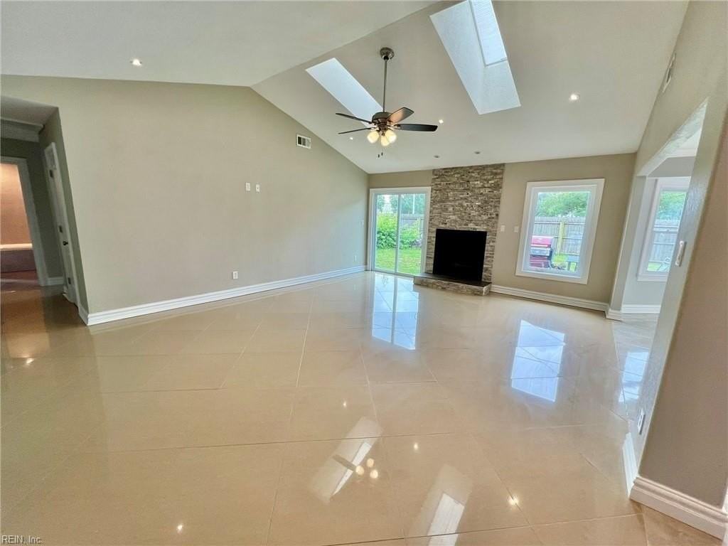 1296 Warner Hall Dr - Photo 6 of 49