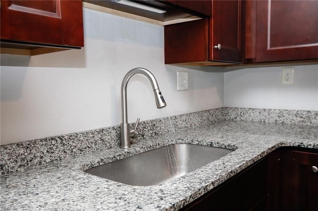 9530 3rd Bay St #10 - Photo 4 of 9