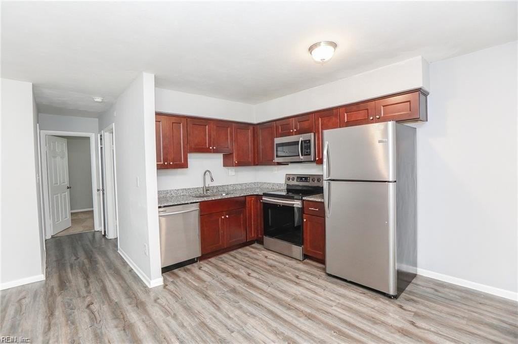 9530 3rd Bay St #10 - Photo 5 of 9