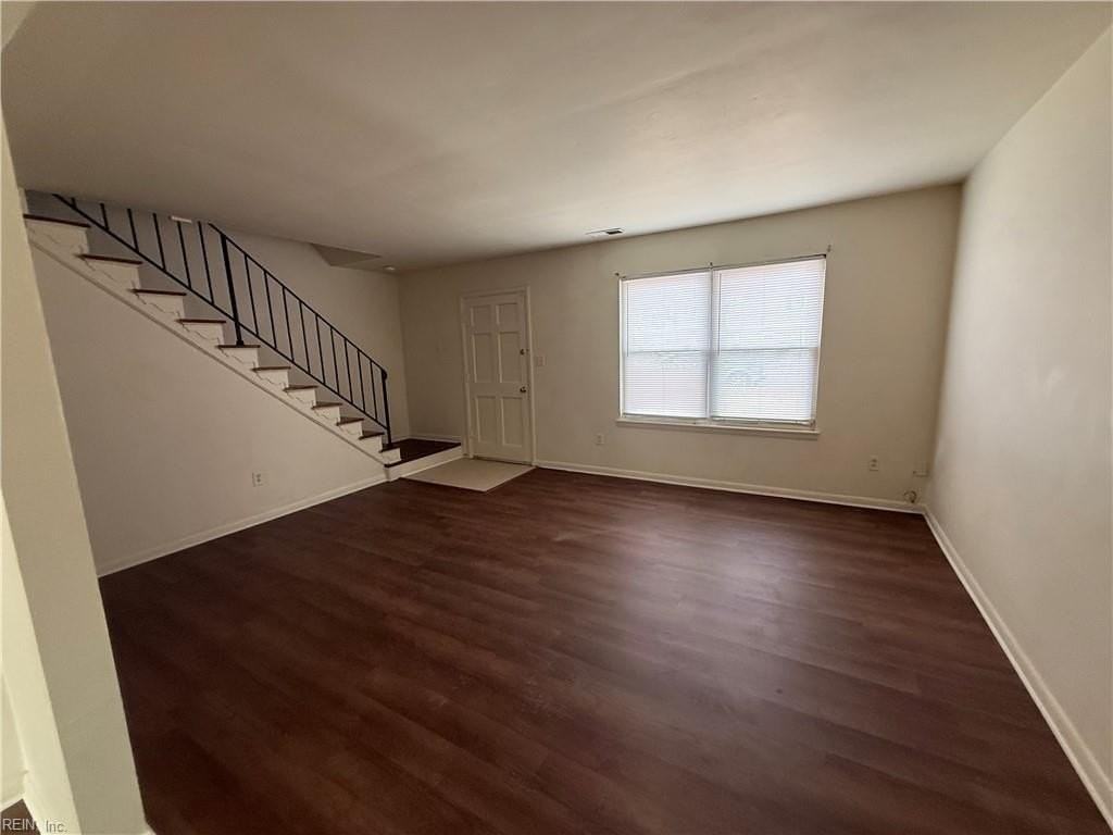 6069 Foresttown Dr - Photo 4 of 13