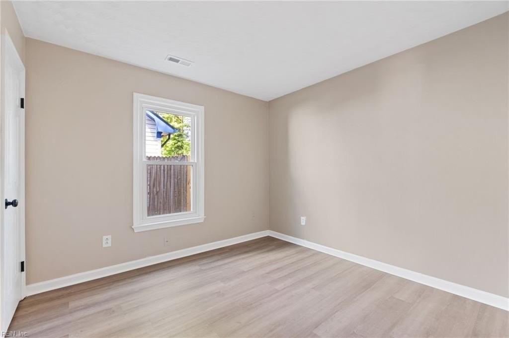 5416 Heatherton Ct - Photo 2 of 19