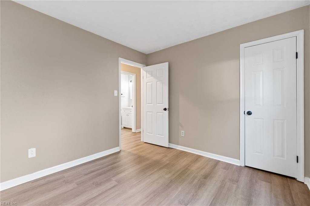 5416 Heatherton Ct - Photo 3 of 19