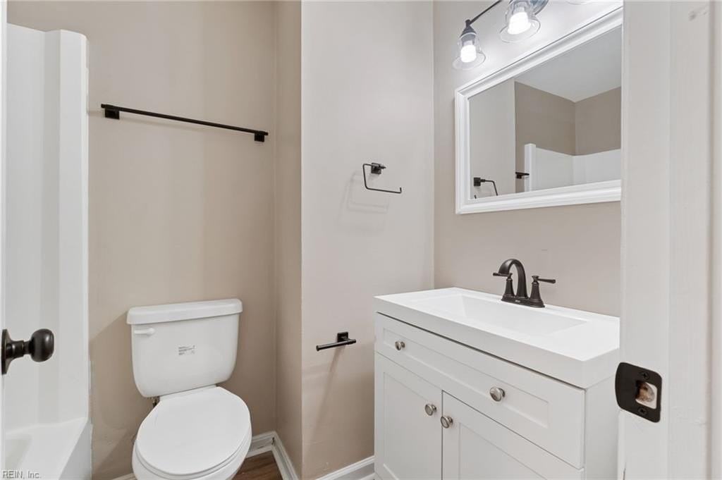 5416 Heatherton Ct - Photo 4 of 19