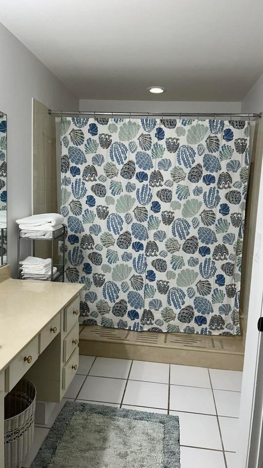 616 Executive Center Dr #5201 - Photo 3 of 6