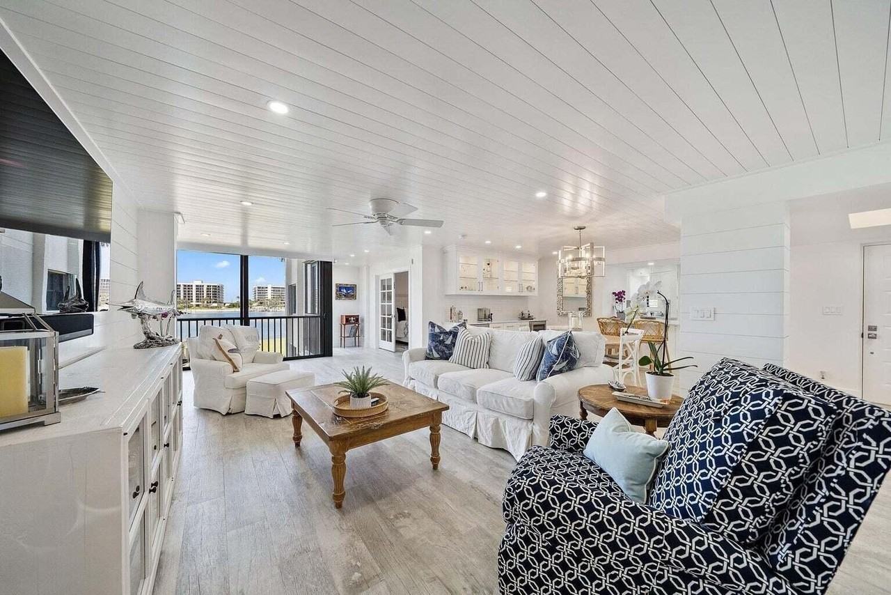 19800 Sandpointe Bay Dr #210 - Photo 5 of 42