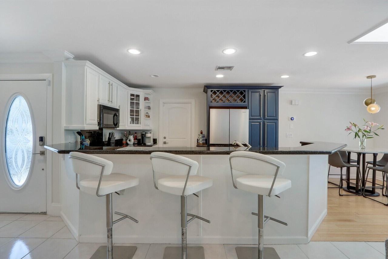 96 S Sewalls Point Rd - Photo 5 of 19