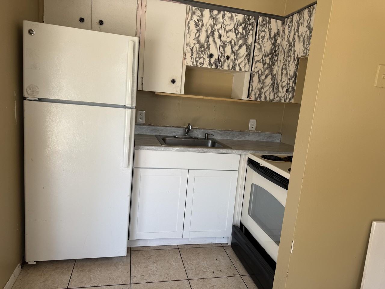 3660 Coconut Rd - Photo 3 of 12