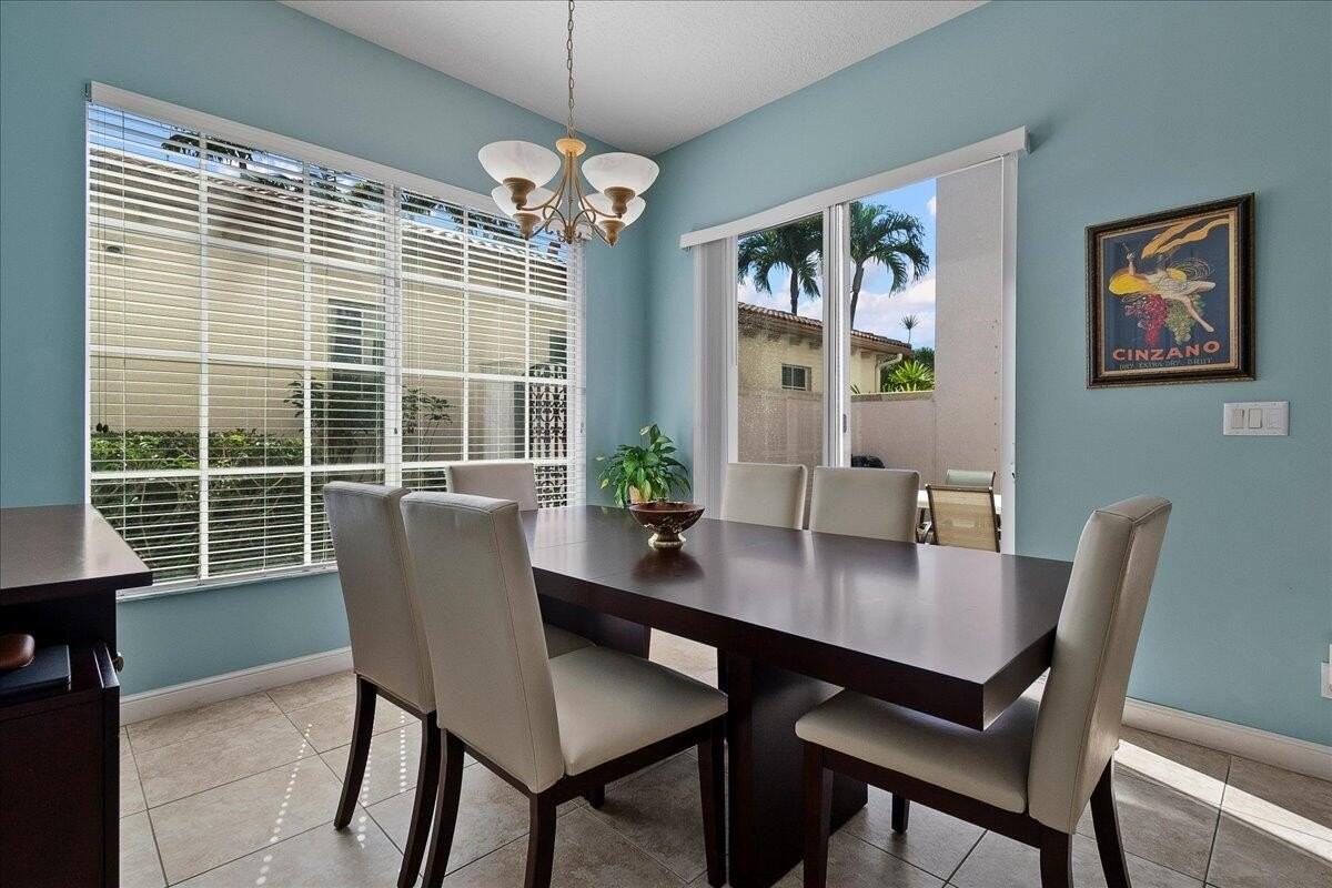 82 Stoney Dr - Photo 5 of 46