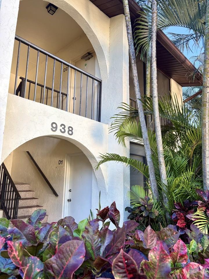 4835 Sable Pine Cir #D2 - Photo 2 of 28