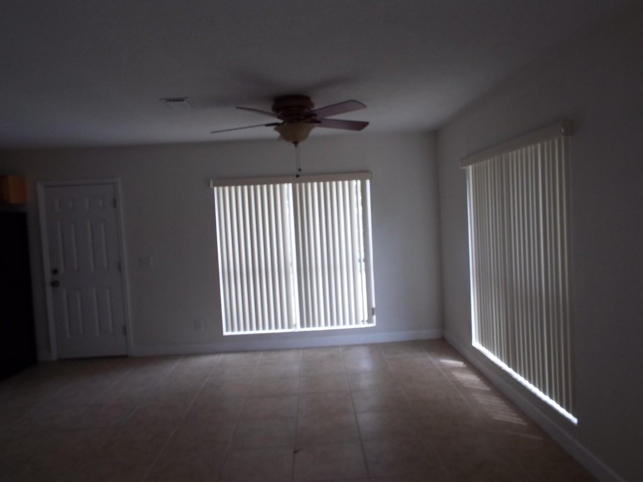 1914 Sw Libra Ln - Photo 3 of 7