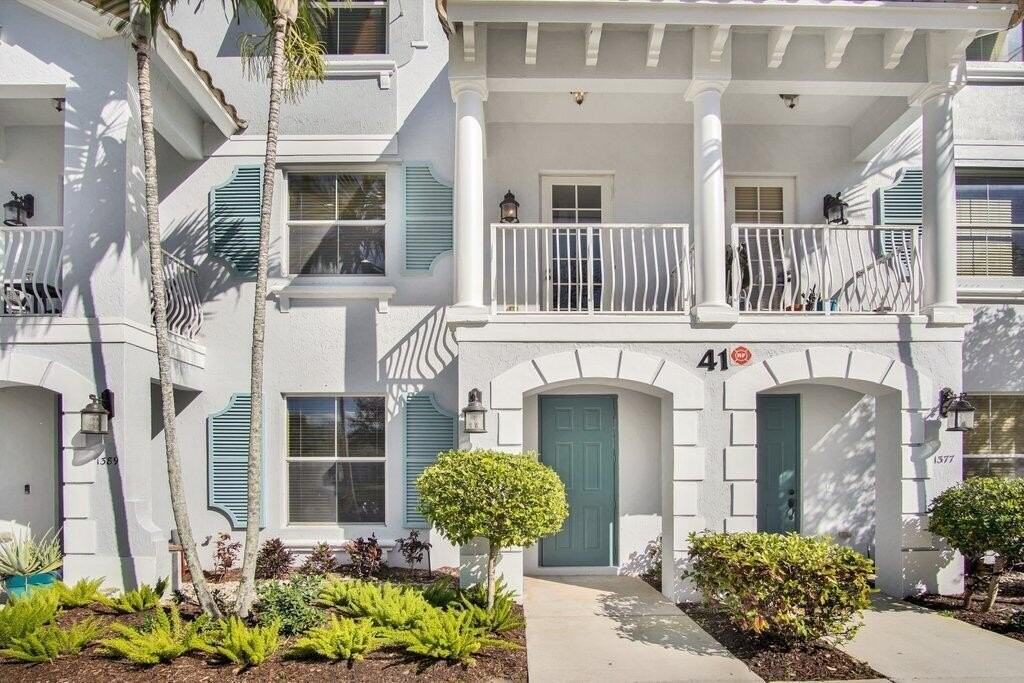 1383 Piazza Pitti - Photo 3 of 34