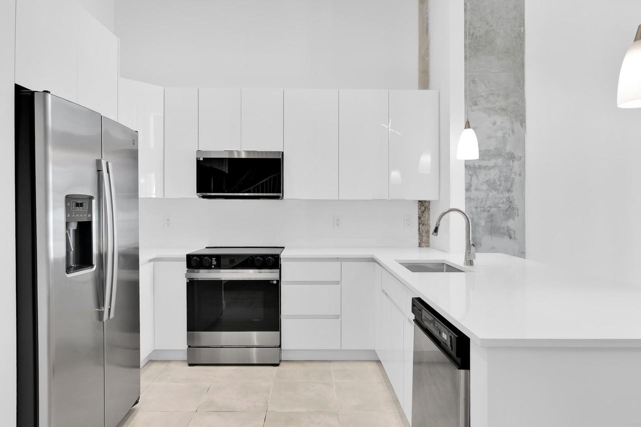 300 S Australian Ave #125 - Photo 7 of 49