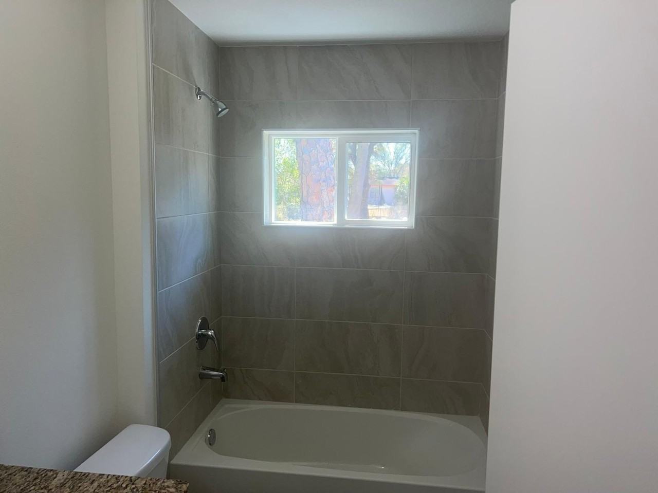 2703 Avenue G #AB - Photo 7 of 17