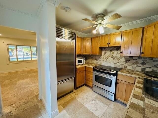 640 Oak St - Photo 3 of 38