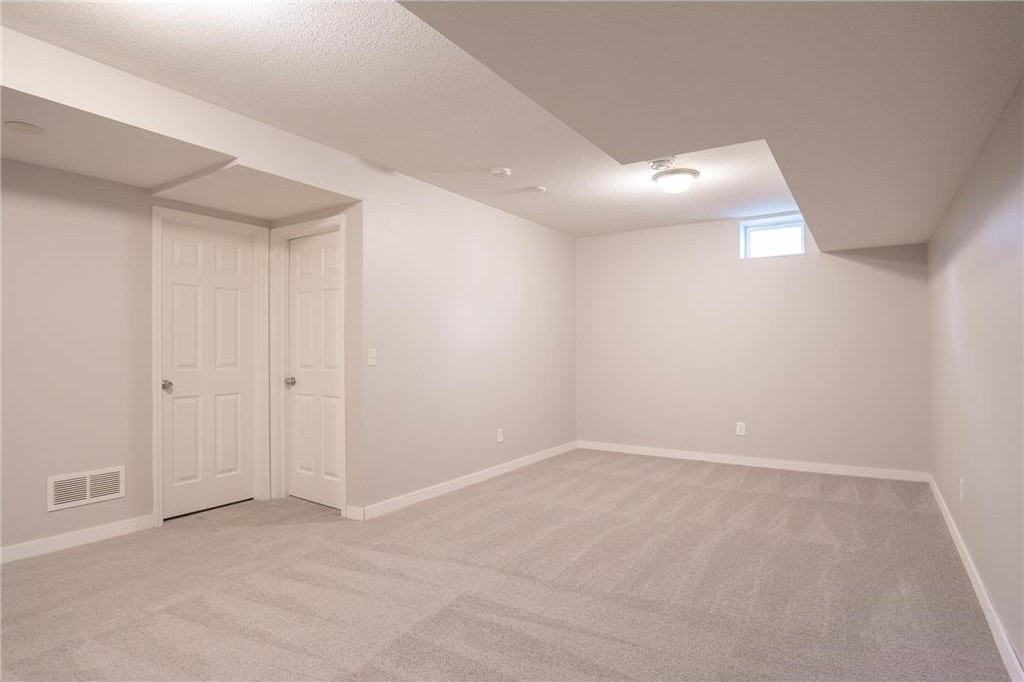 3555 Queen Ave N - Photo 6 of 19