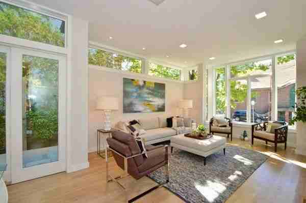 140 Banks St #140 - Photo 2 of 6