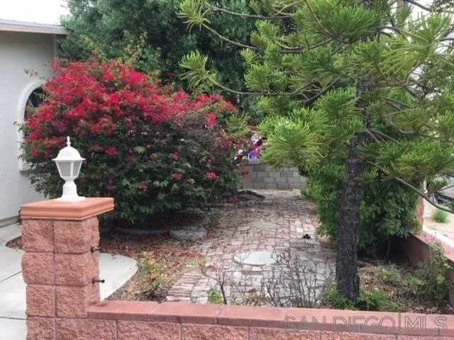 9516 Larrabee Ave - Photo 2 of 33