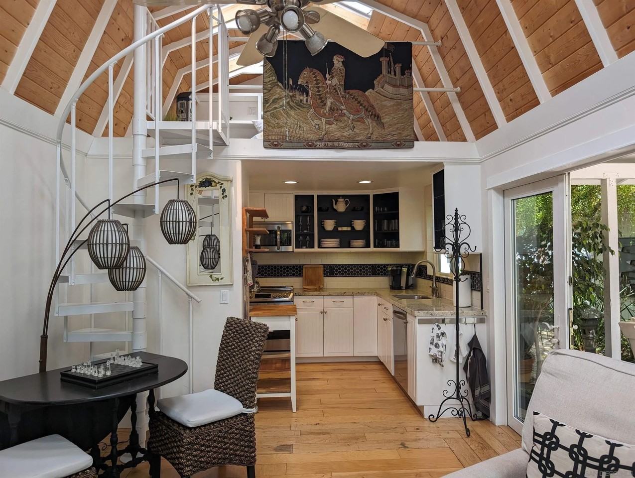 201 N Rios Ave - Photo 5 of 20