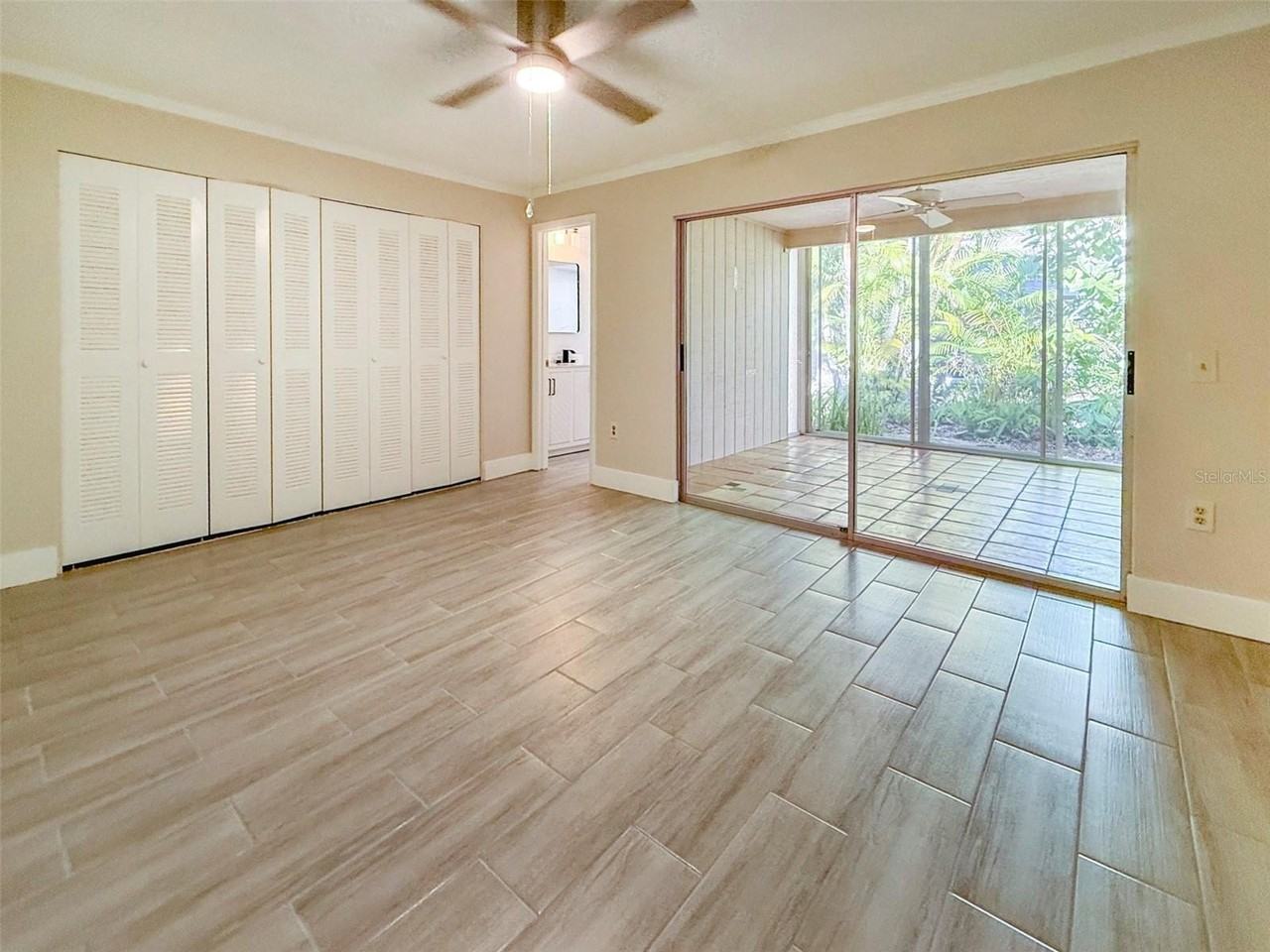 4958 Village Gardens Dr #144 - Photo 5 of 19