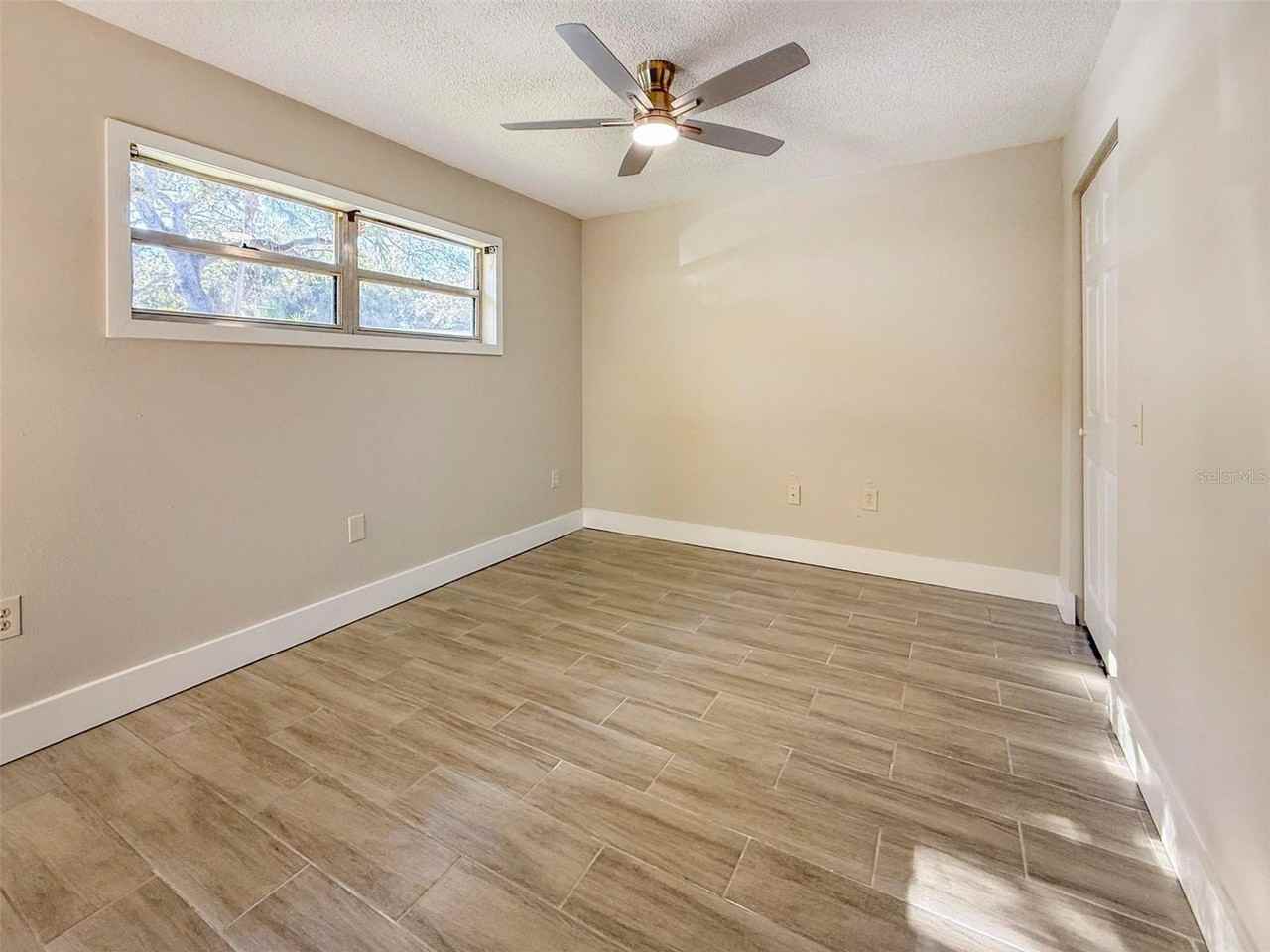 4958 Village Gardens Dr #144 - Photo 6 of 19