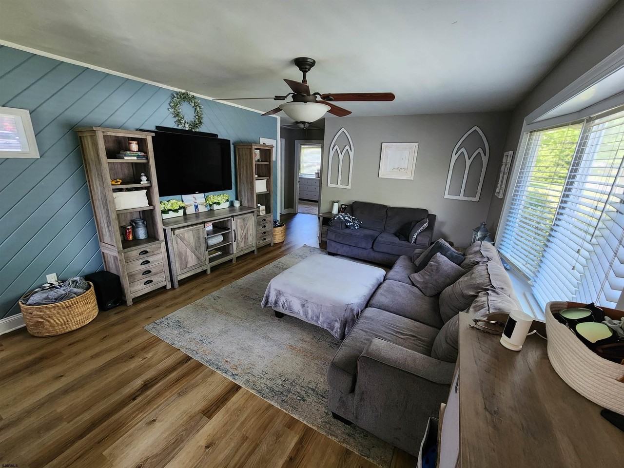 109 Ohio Ave - Photo 3 of 20