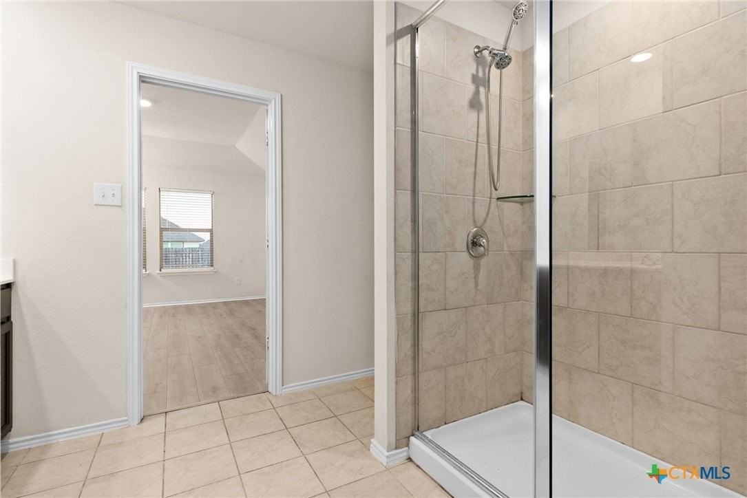 9506 Murandy Dr - Photo 4 of 16