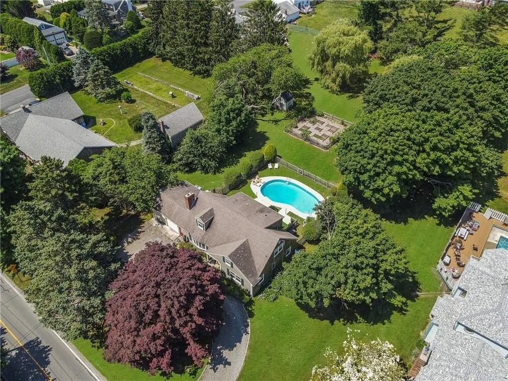 569 Turner Rd - Photo 5 of 50