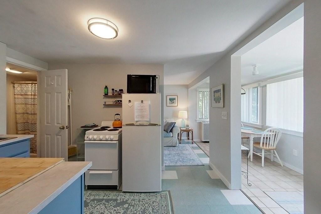 33 Warren Ave - Photo 5 of 12