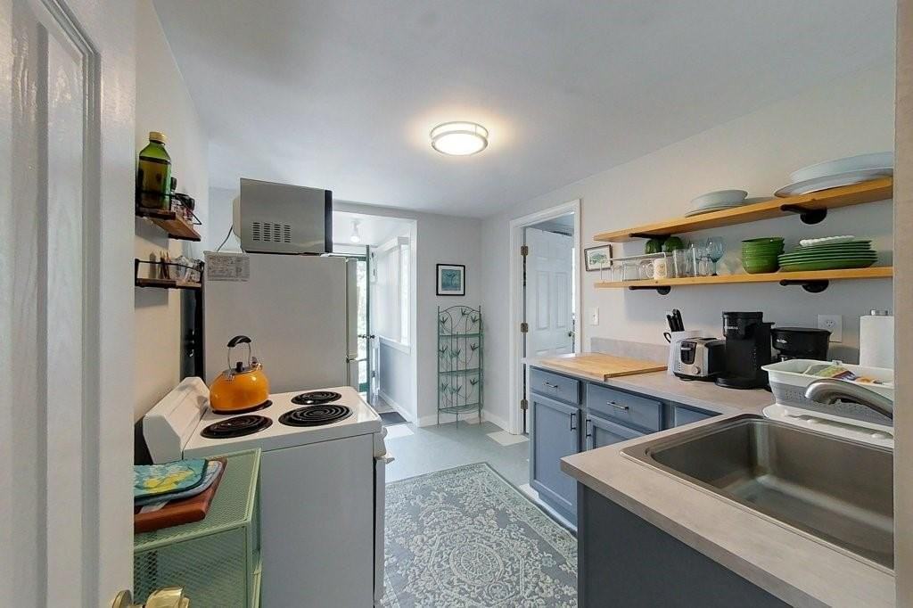 33 Warren Ave - Photo 7 of 12