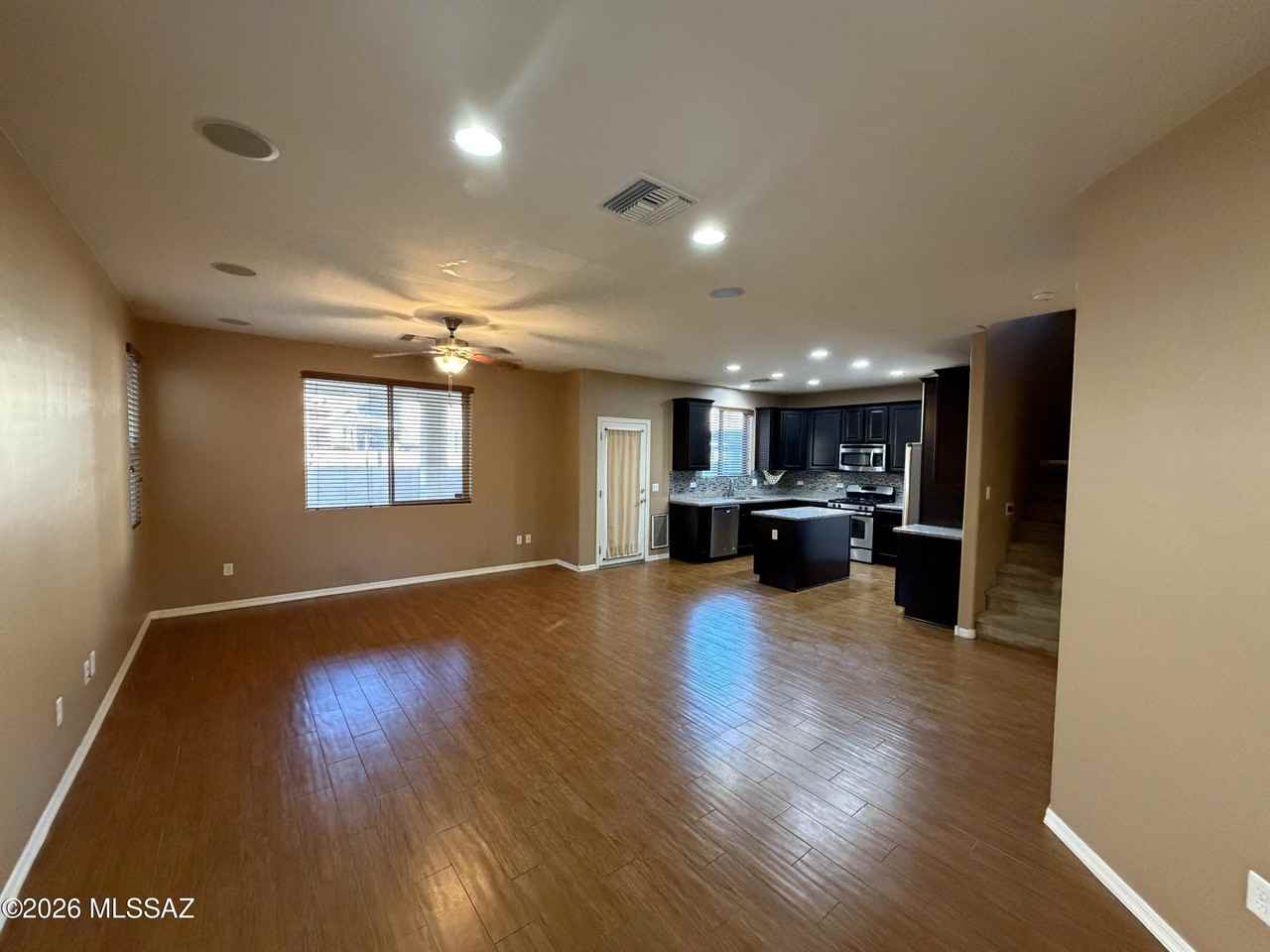 686 W Calle Canto Sereno - Photo 2 of 12