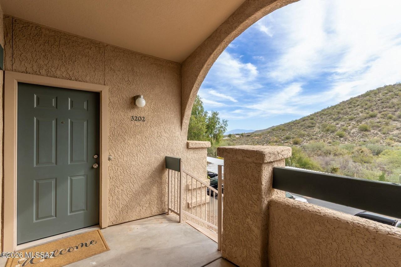 101 S Players Club Dr Apt 3202 #3202 - Photo 2 of 29