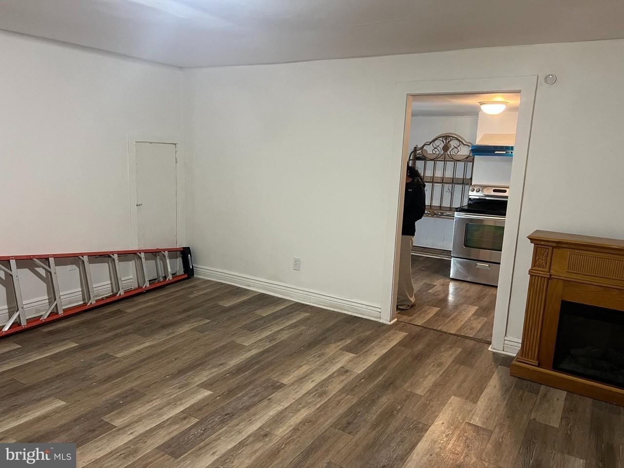 16 S New St Apt 1 #1 - Photo 3 of 13