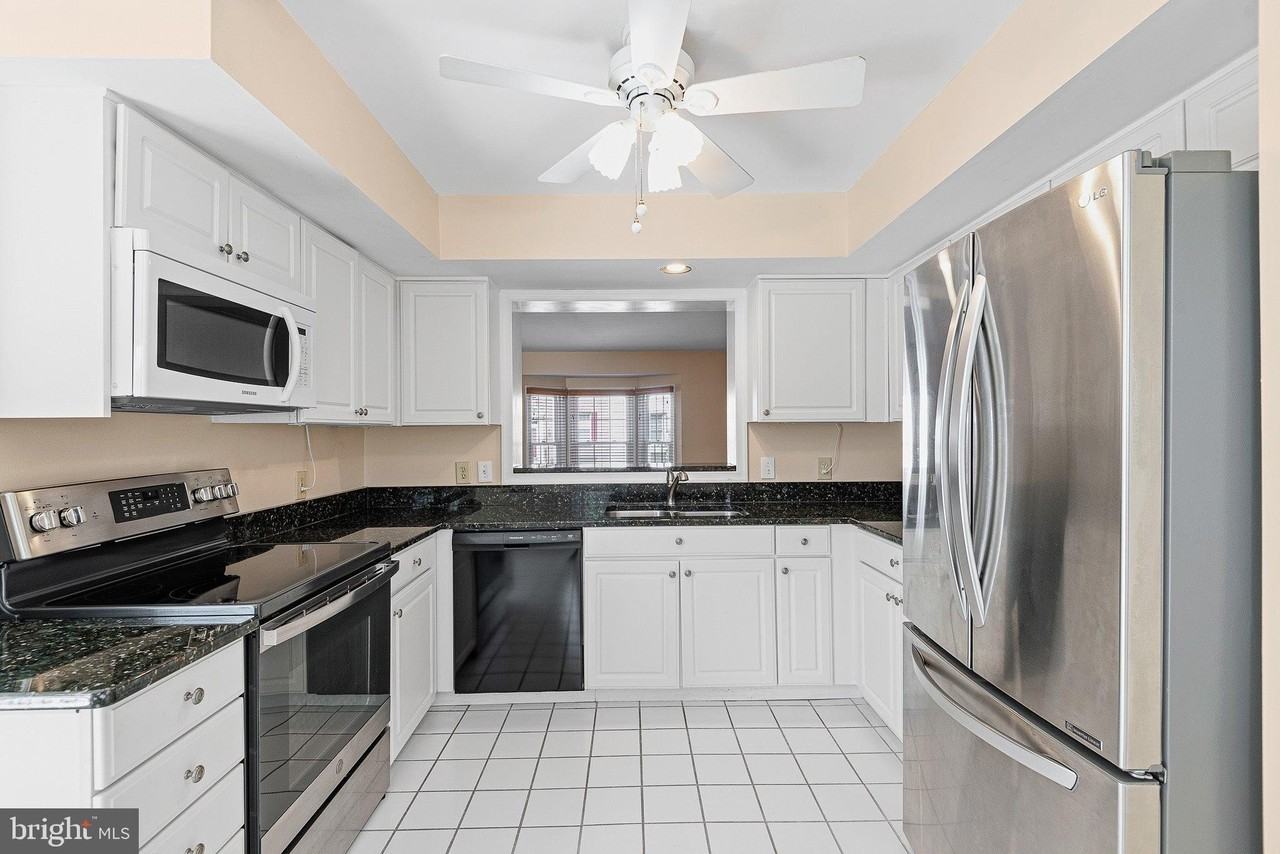 128 Attic Ct - Photo 5 of 20