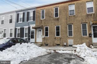 614 Clark St - Photo 1 of 1