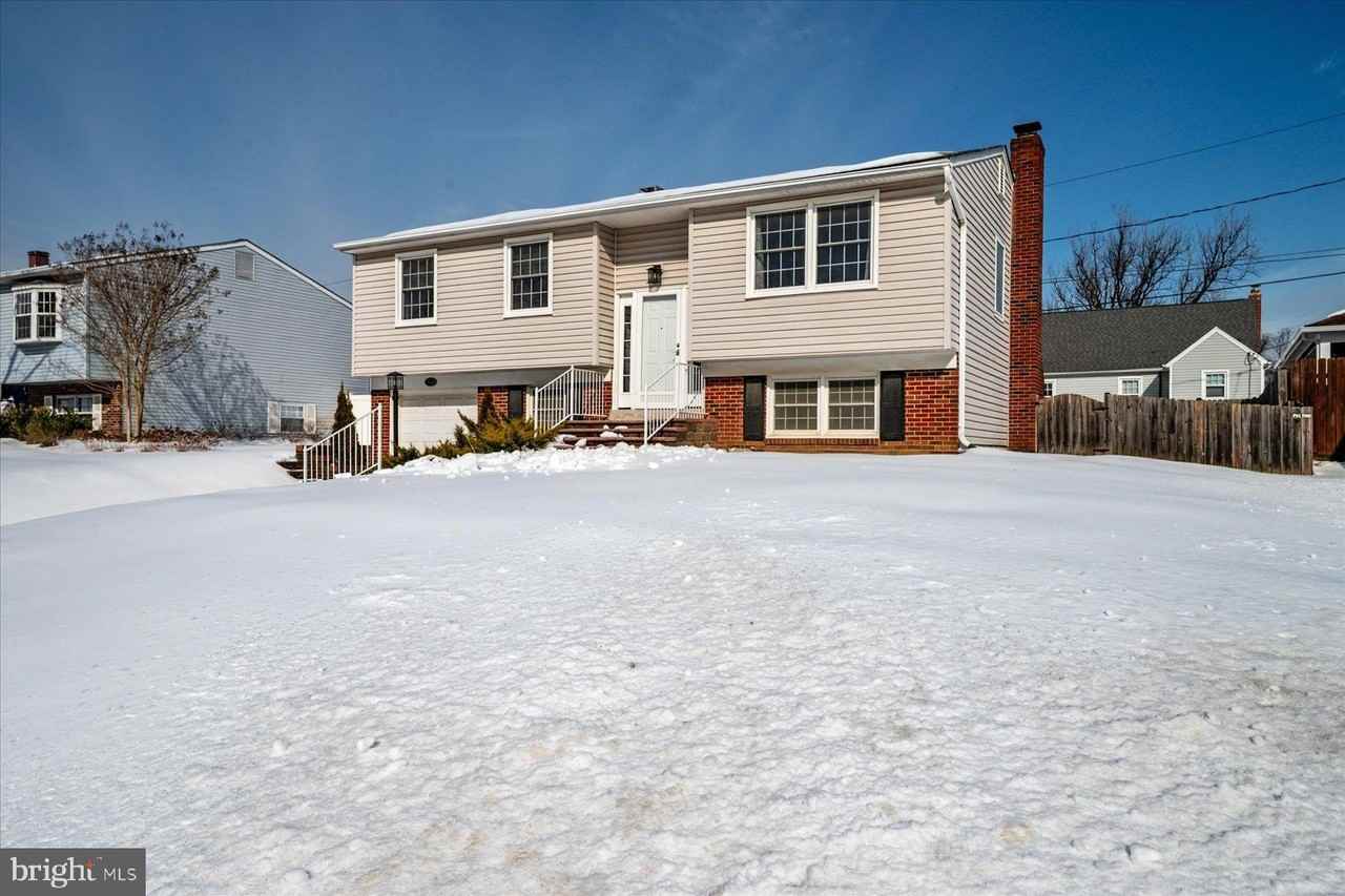 115 Patricia Ave - Photo 4 of 34