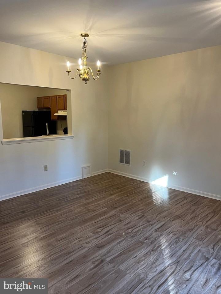 2012 Bell Point Ct - Photo 3 of 13