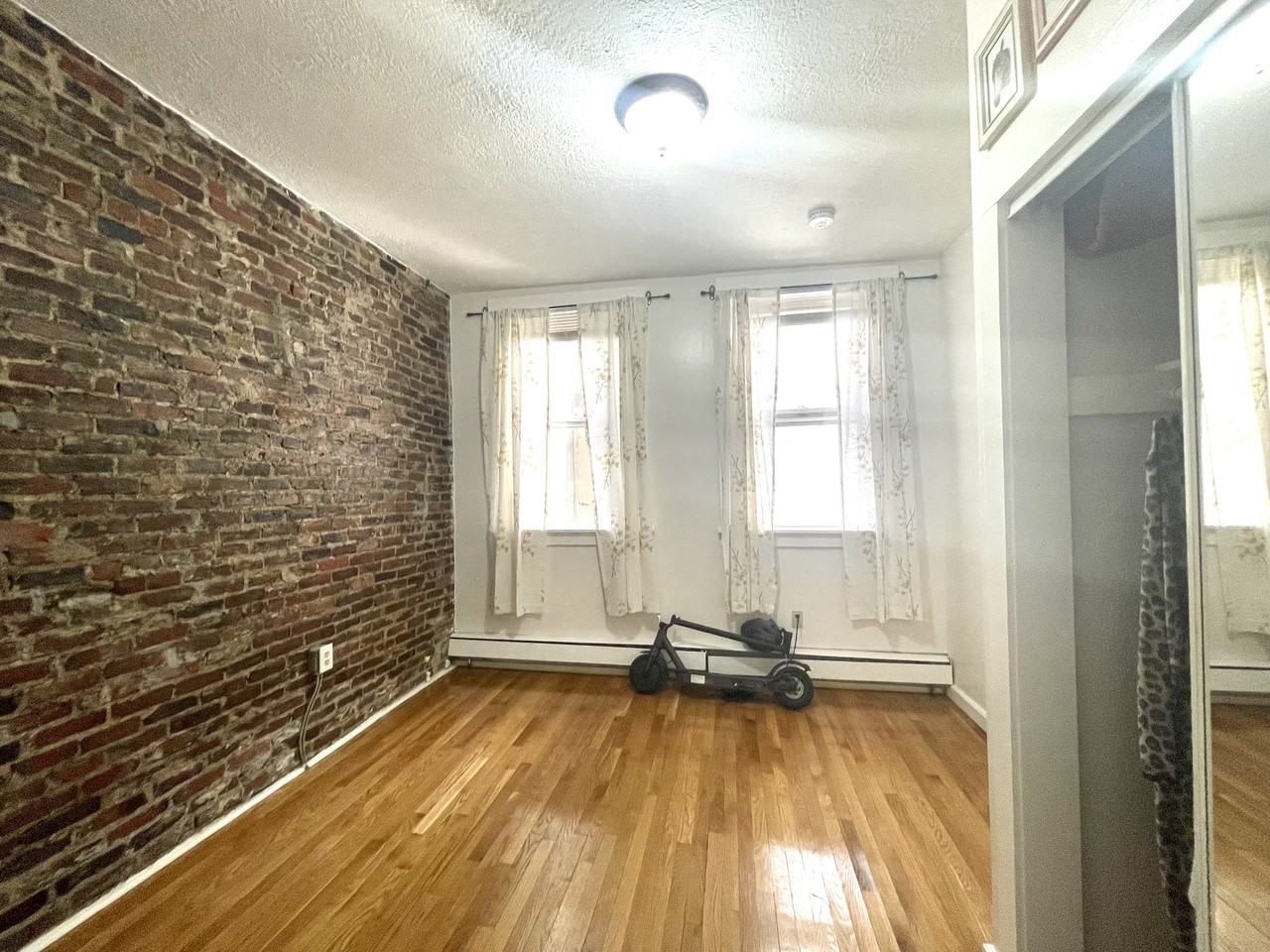 18 Garden St #A - Photo 3 of 5