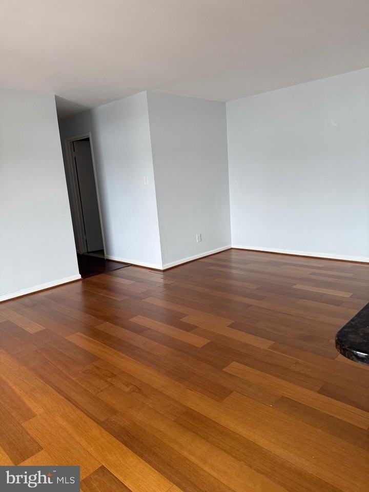 12702 Veirs Mill Rd Apt 51-301 #51-301 - Photo 4 of 21