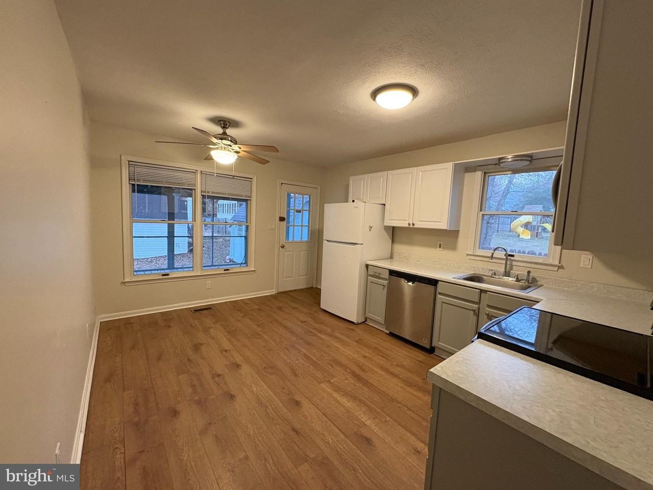 39564 Potomac Ave - Photo 7 of 20