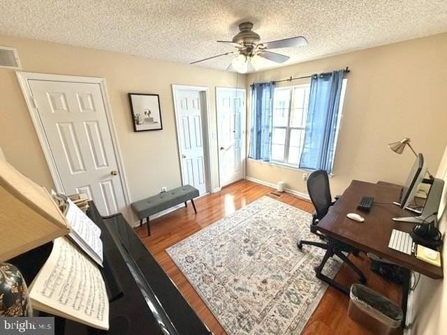 2 Halstead Pl - Photo 7 of 16