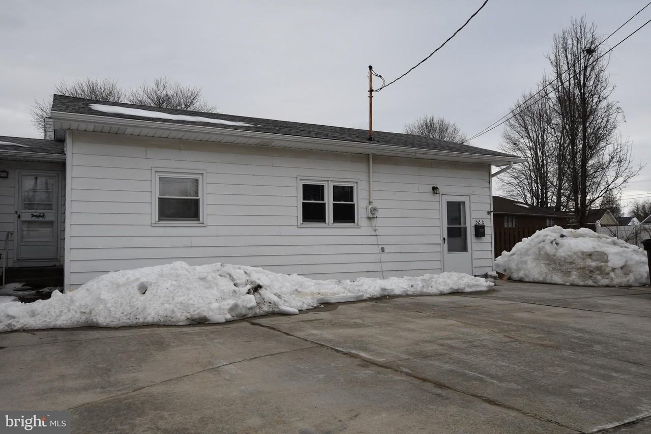 52 1/2 Chestnut St - Photo 7 of 7