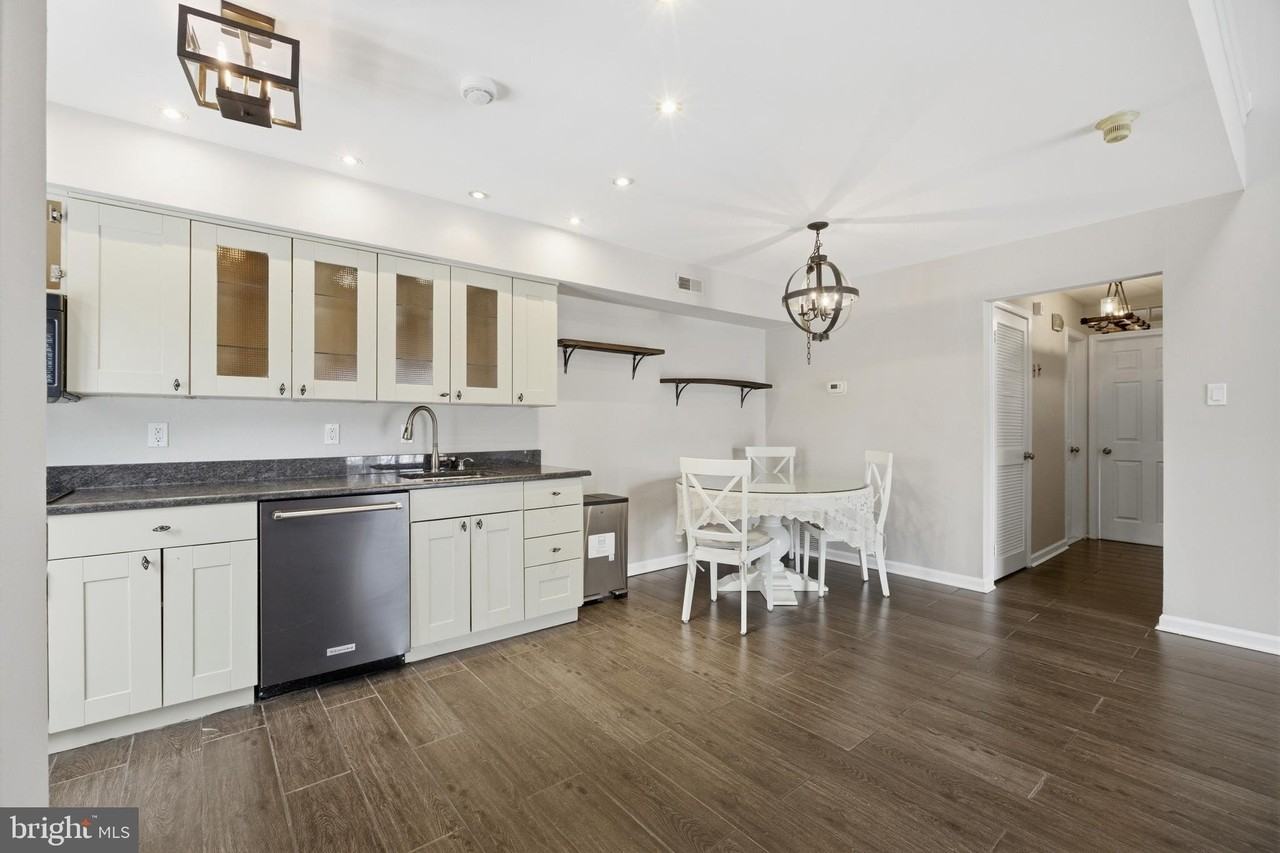 1102 Society Pl - Photo 6 of 31