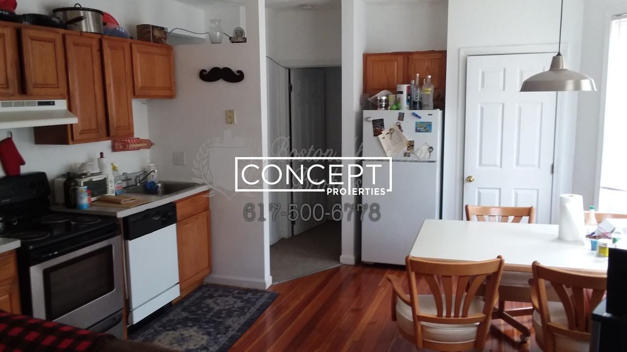 58 Mansfield St #1 - Photo 4 of 14