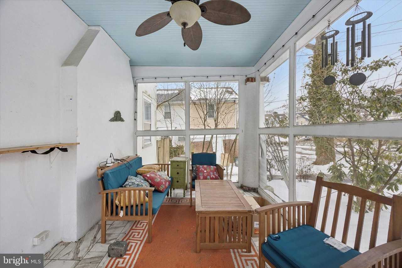 74 Drexel Ave - Photo 3 of 15