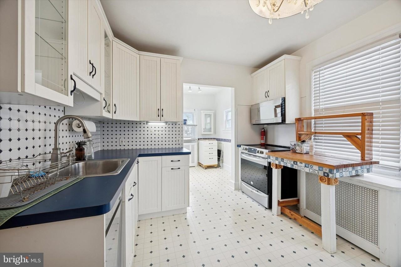 74 Drexel Ave - Photo 6 of 15