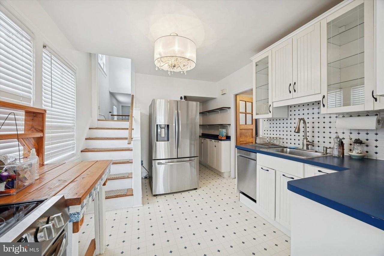 74 Drexel Ave - Photo 7 of 15