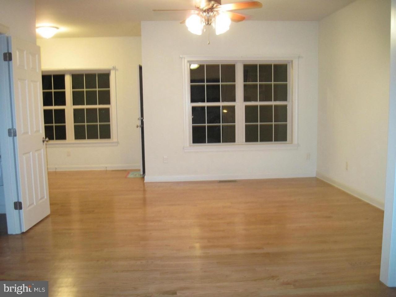 230 Mount Airy Ave - Photo 4 of 11